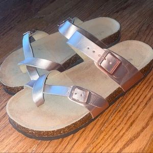 Adorable rose gold, size 6 Alter’d State sandal! No tags but have never worn!